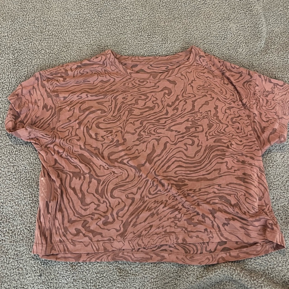 Lulu lemon shirt